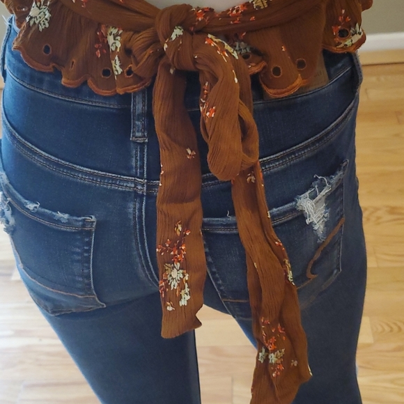 Free People Miss Louise smocked cropped halter top - Picture 9 of 16